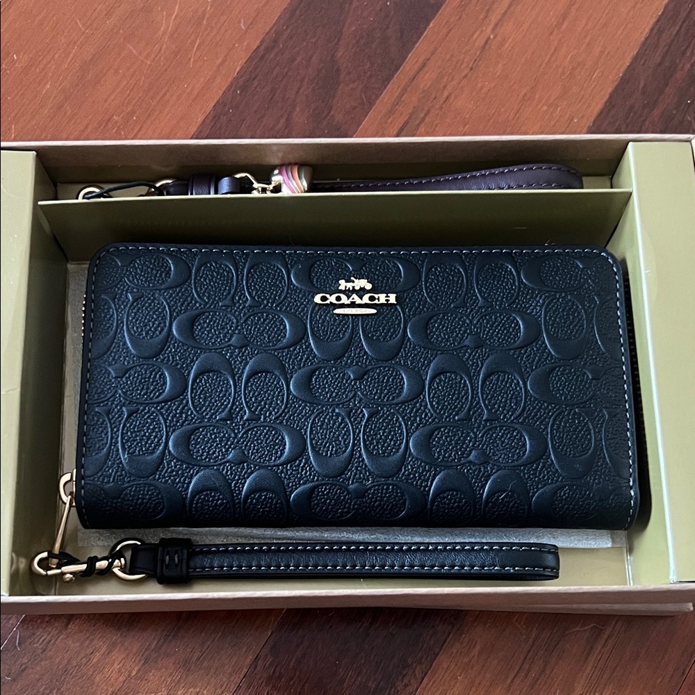 NWT Coach Black Embossed Leather Wristlet